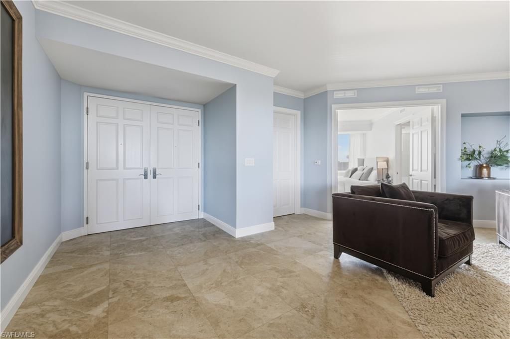 275 Indies Way, Unit 403, Naples, FL 34110 Photo