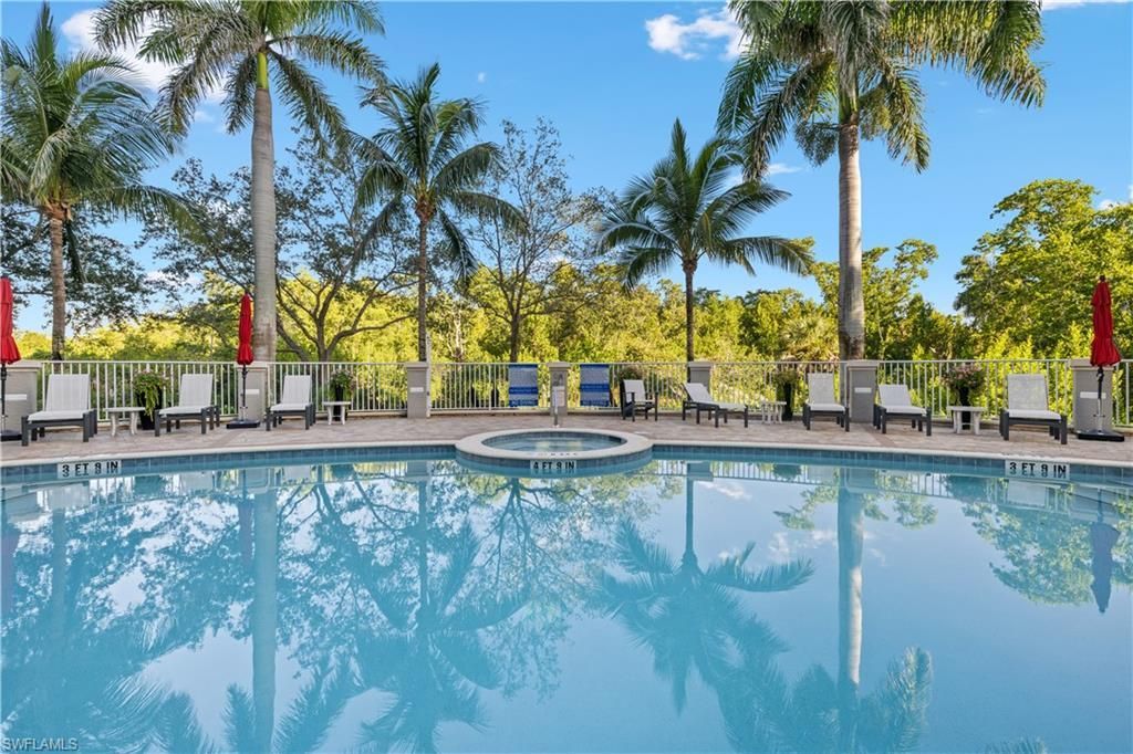 275 Indies Way, Unit 403, Naples, FL 34110 Photo