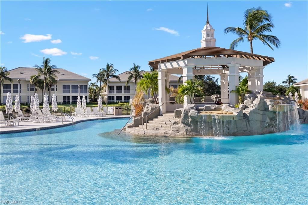 275 Indies Way, Unit 403, Naples, FL 34110 Photo