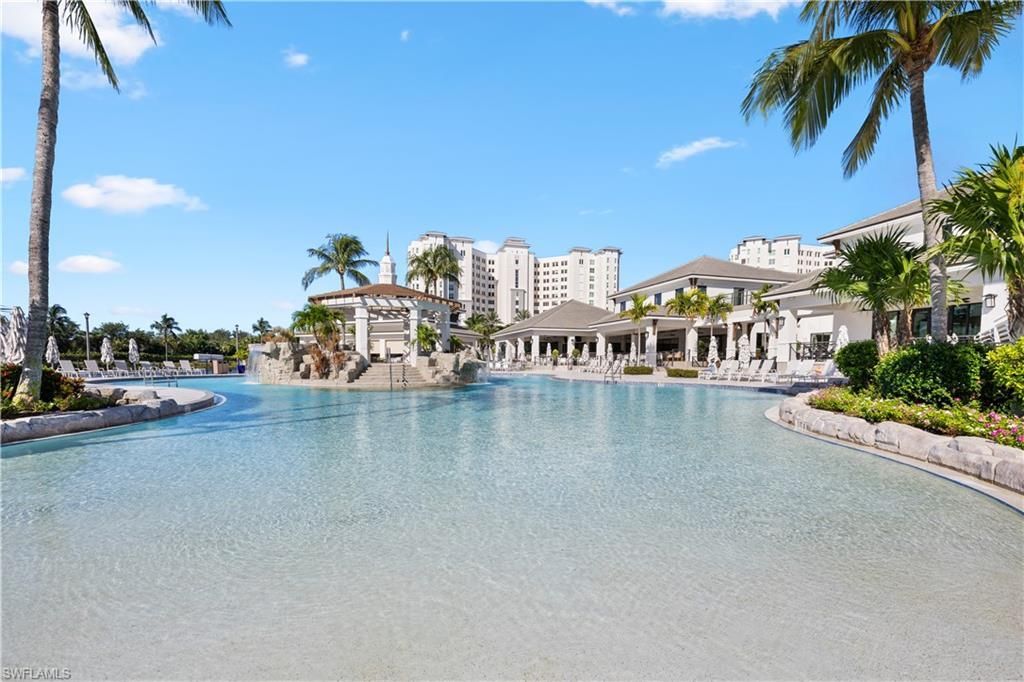 275 Indies Way, Unit 403, Naples, FL 34110 Photo