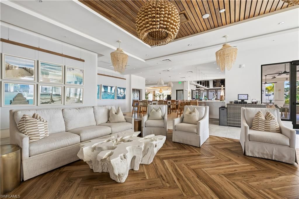 275 Indies Way, Unit 403, Naples, FL 34110 Photo