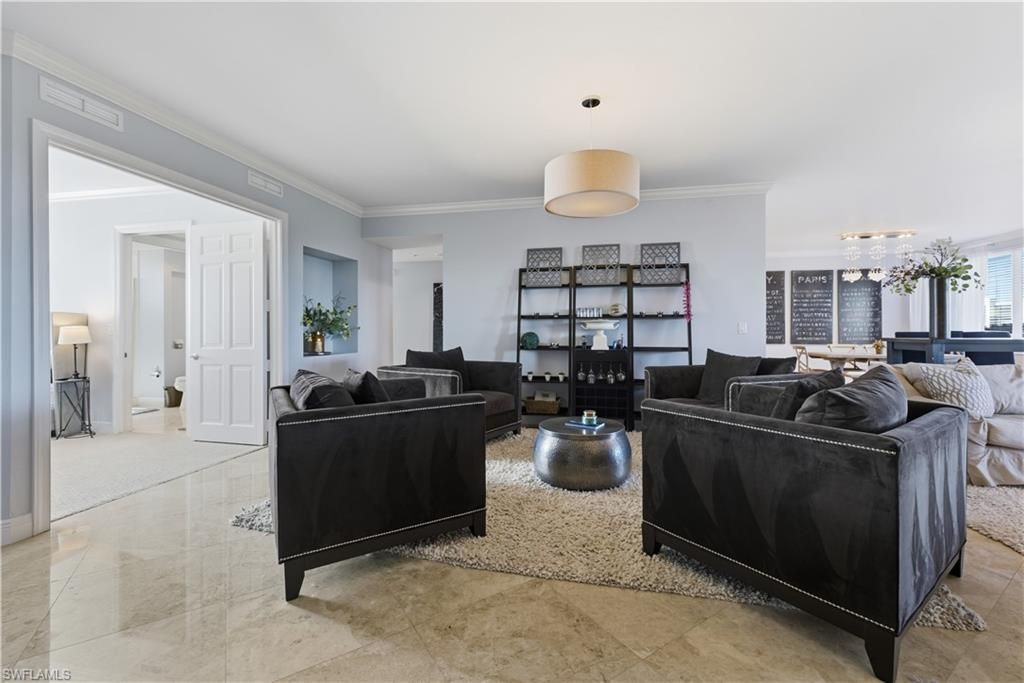 275 Indies Way, Unit 403, Naples, FL 34110 Photo
