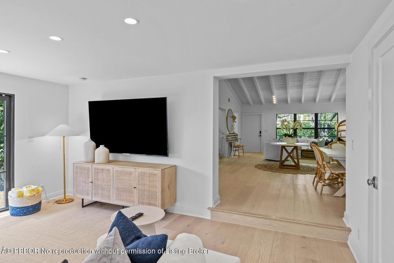 3214 Washington Road, West Palm Beach, FL 33405 Photo