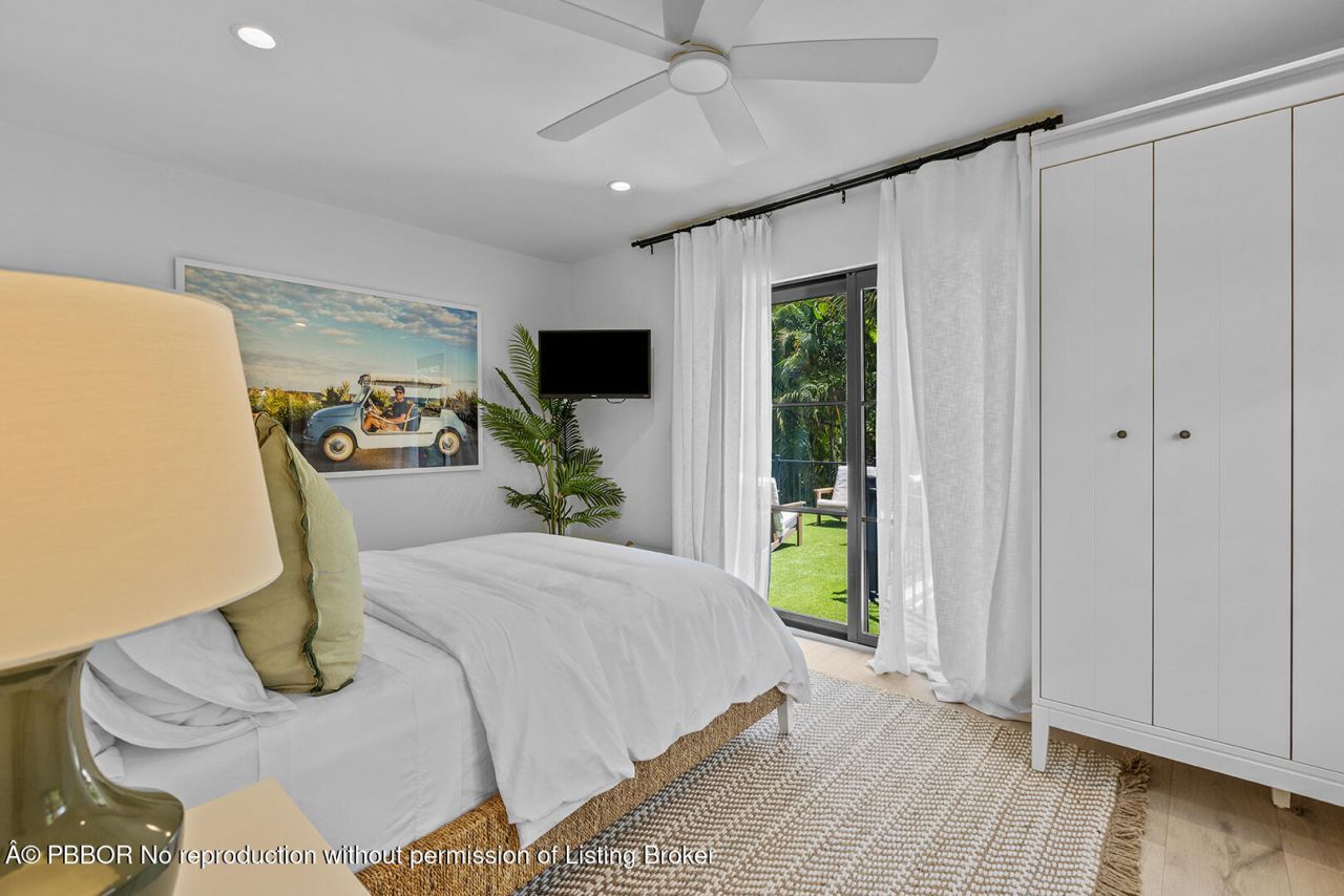 3214 Washington Road, West Palm Beach, FL 33405 Photo