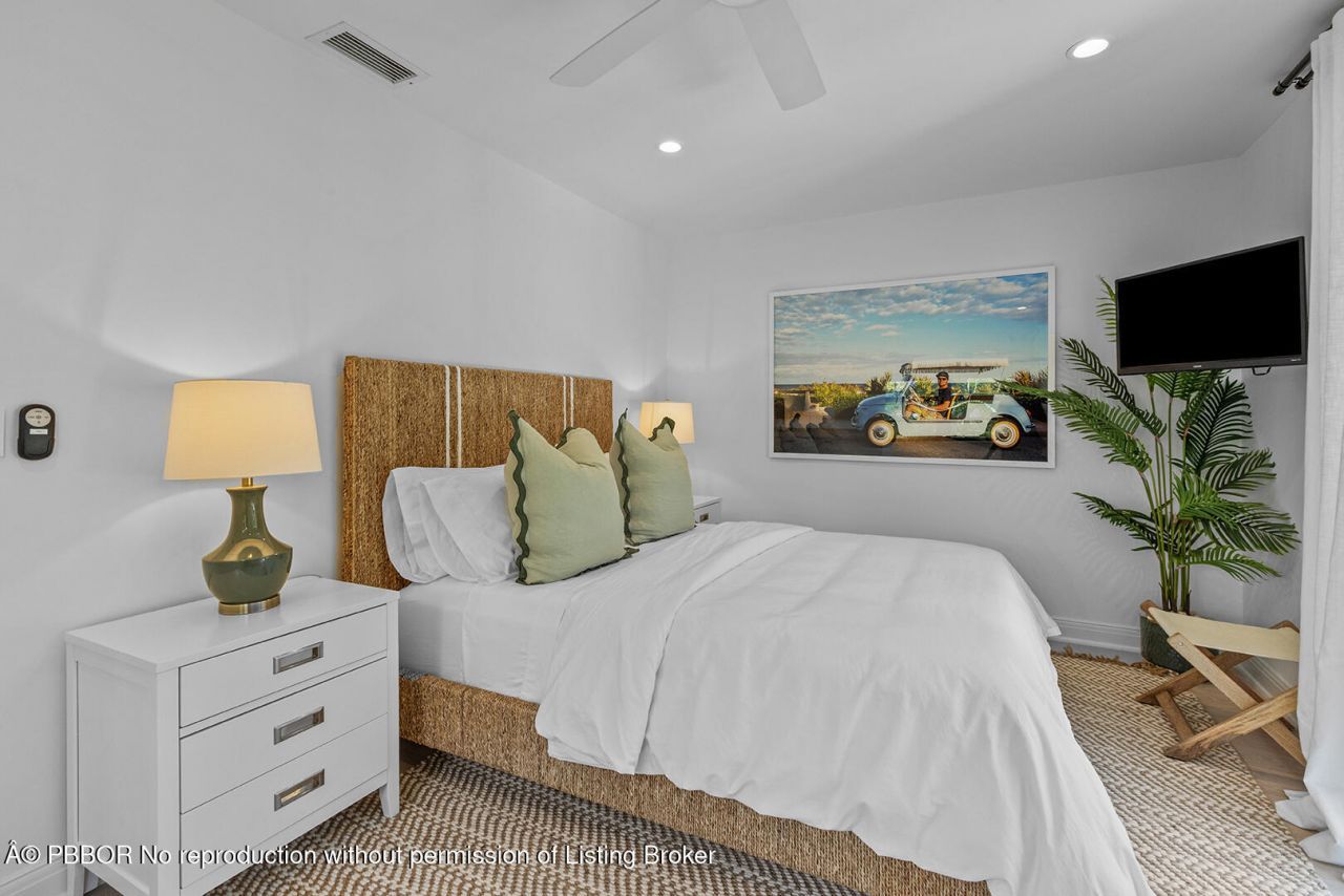 3214 Washington Road, West Palm Beach, FL 33405 Photo