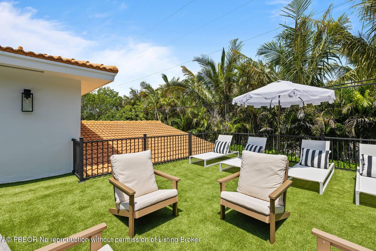 3214 Washington Road, West Palm Beach, FL 33405 Photo