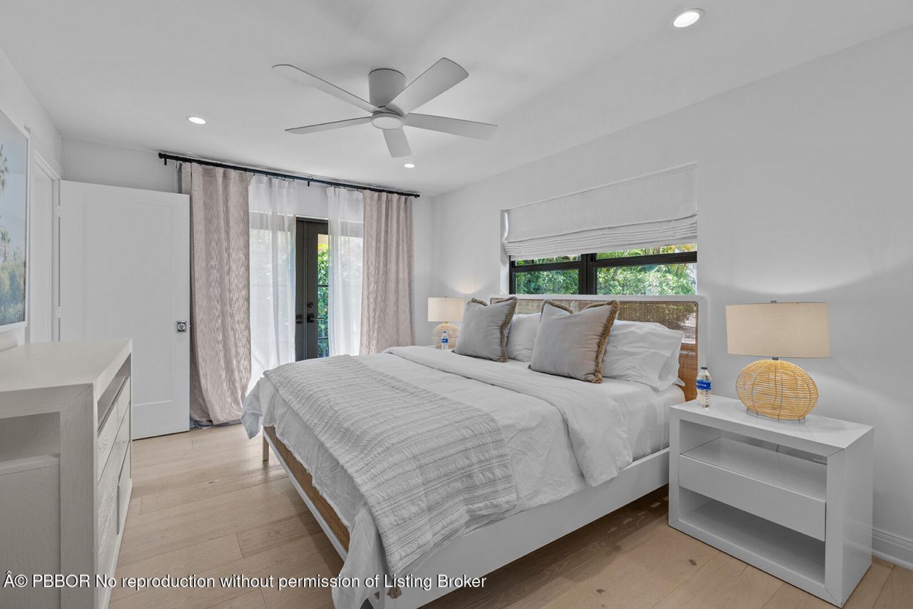 3214 Washington Road, West Palm Beach, FL 33405 Photo