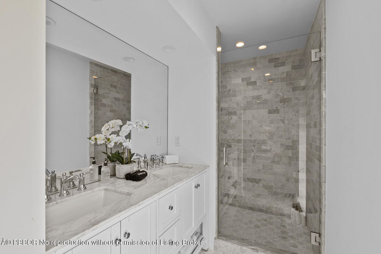 3214 Washington Road, West Palm Beach, FL 33405 Photo