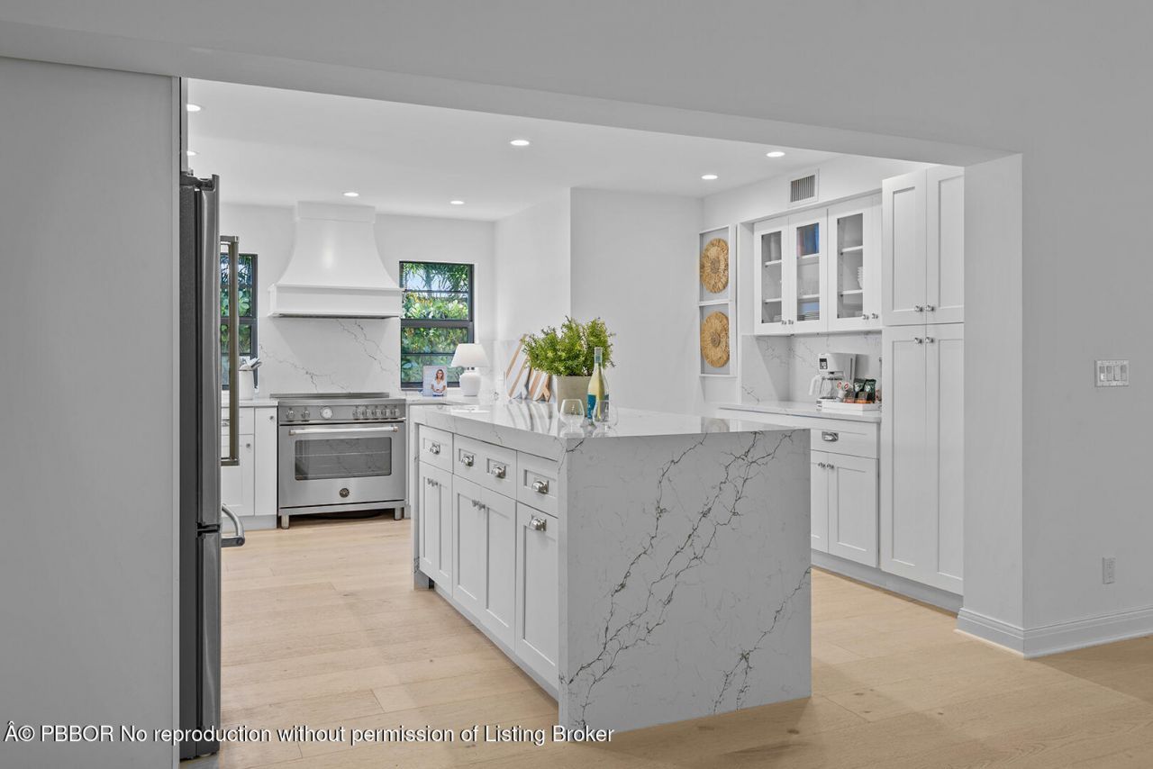 3214 Washington Road, West Palm Beach, FL 33405 Photo