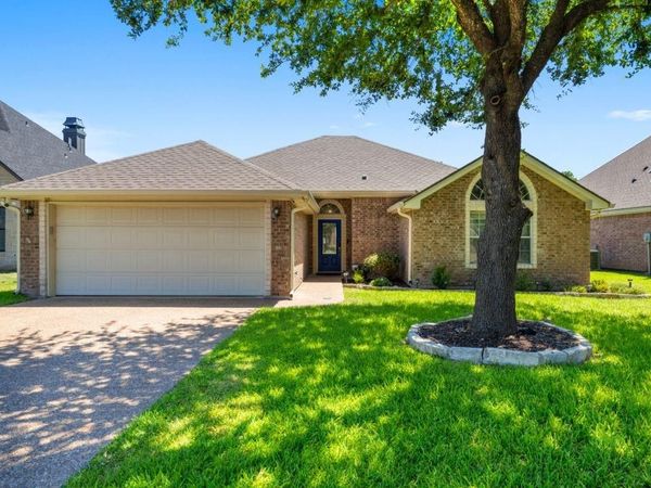 2800 Concho Bend Drive, Waco, TX 76712