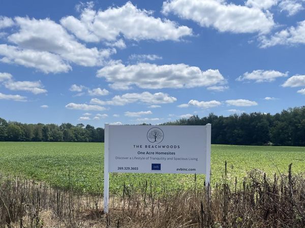 5656 E O Avenue, Kalamazoo, MI 49048