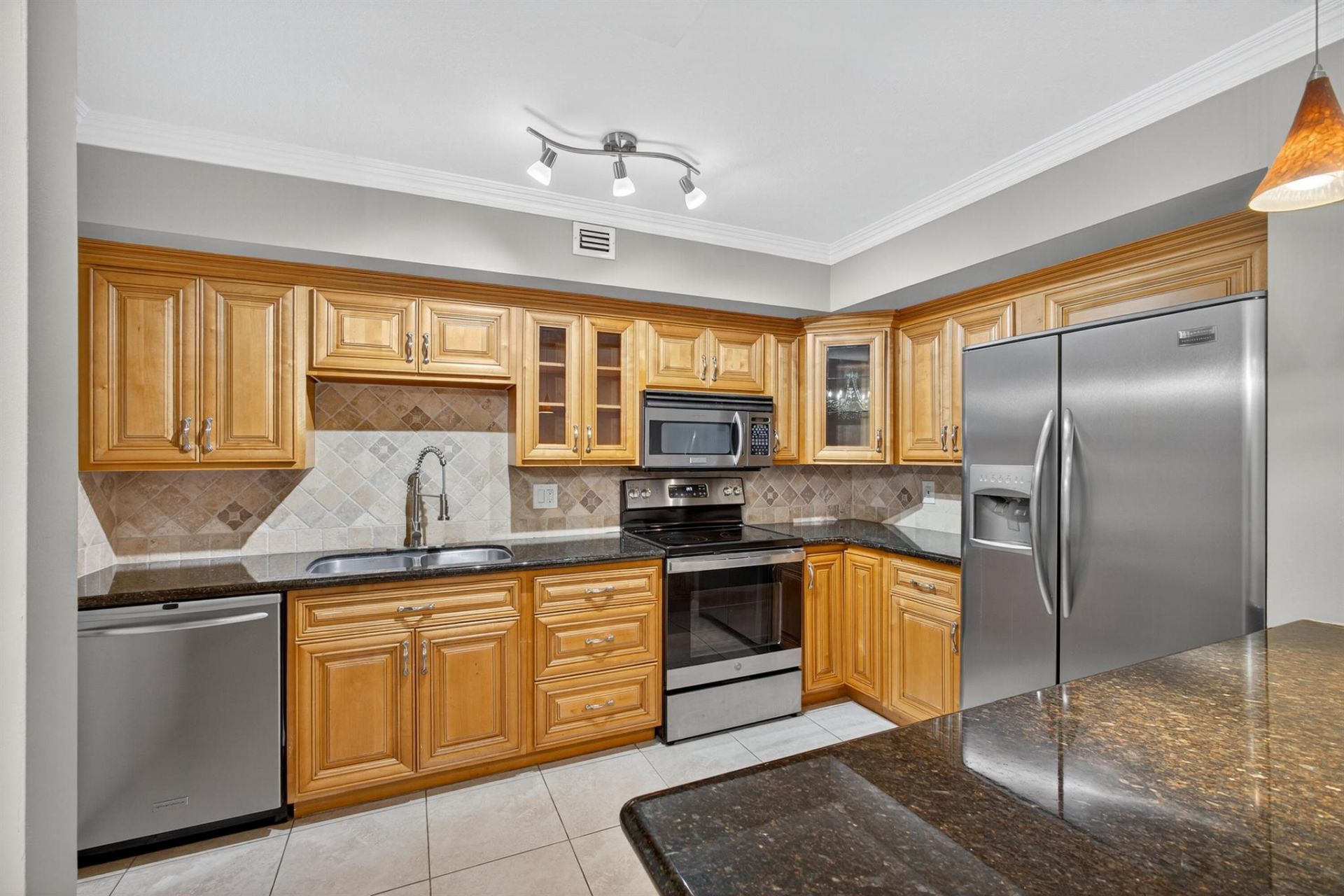 382 Golfview Road, Unit C, North Palm Beach, FL 33408 Photo