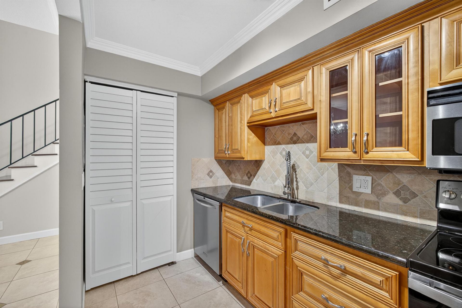 382 Golfview Road, Unit C, North Palm Beach, FL 33408 Photo