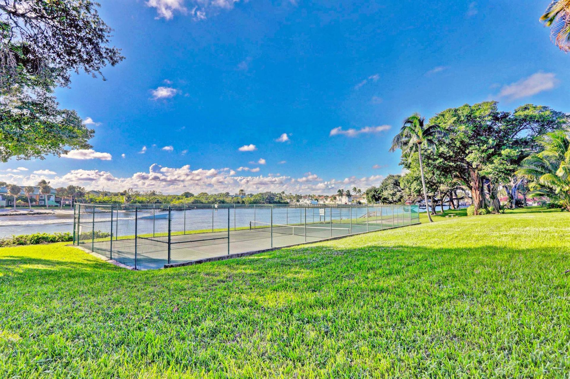 382 Golfview Road, Unit C, North Palm Beach, FL 33408 Photo