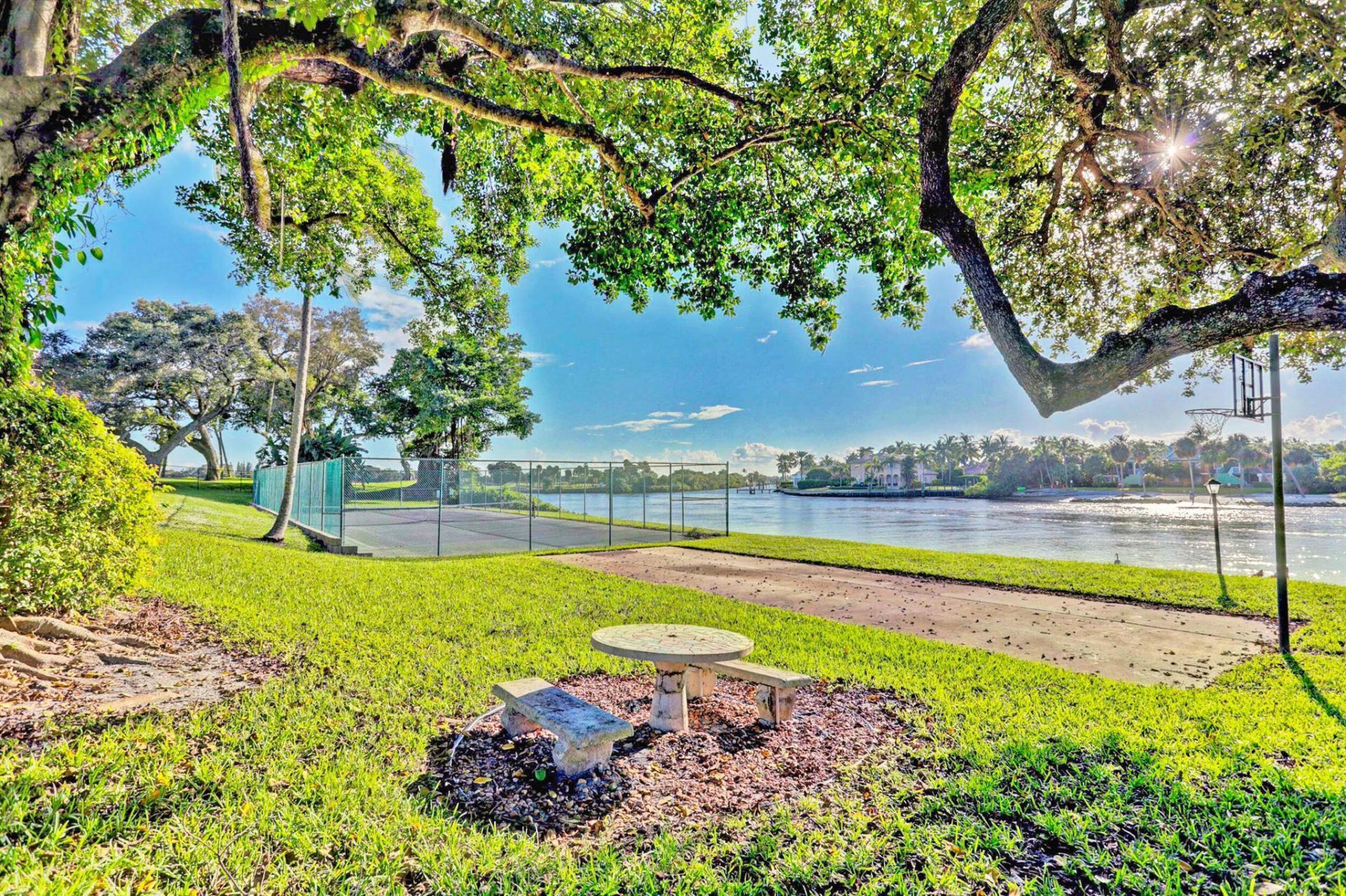 382 Golfview Road, Unit C, North Palm Beach, FL 33408 Photo