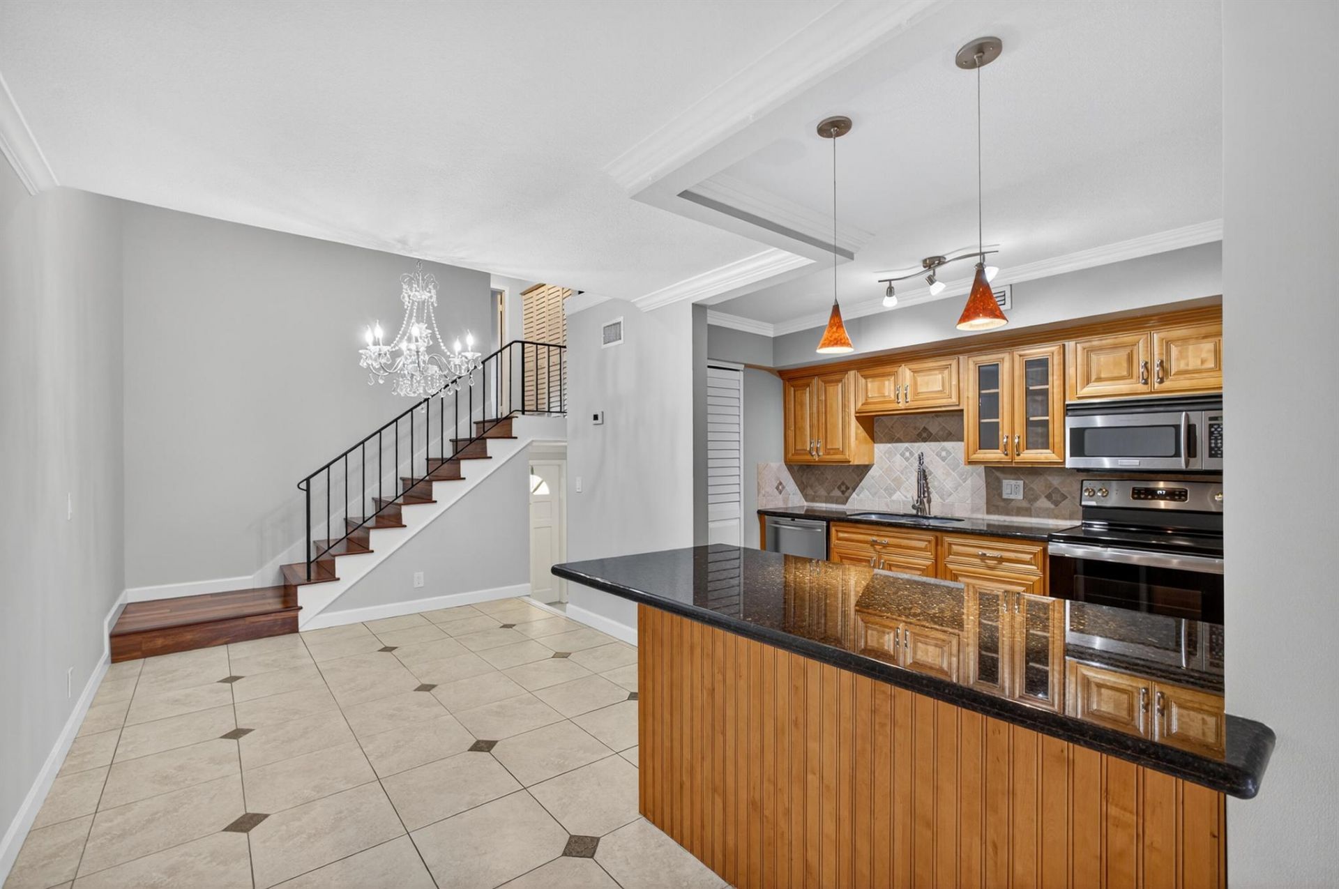 382 Golfview Road, Unit C, North Palm Beach, FL 33408 Photo