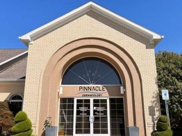 5084 VILLA LINDE Parkway, Flint, MI 48532