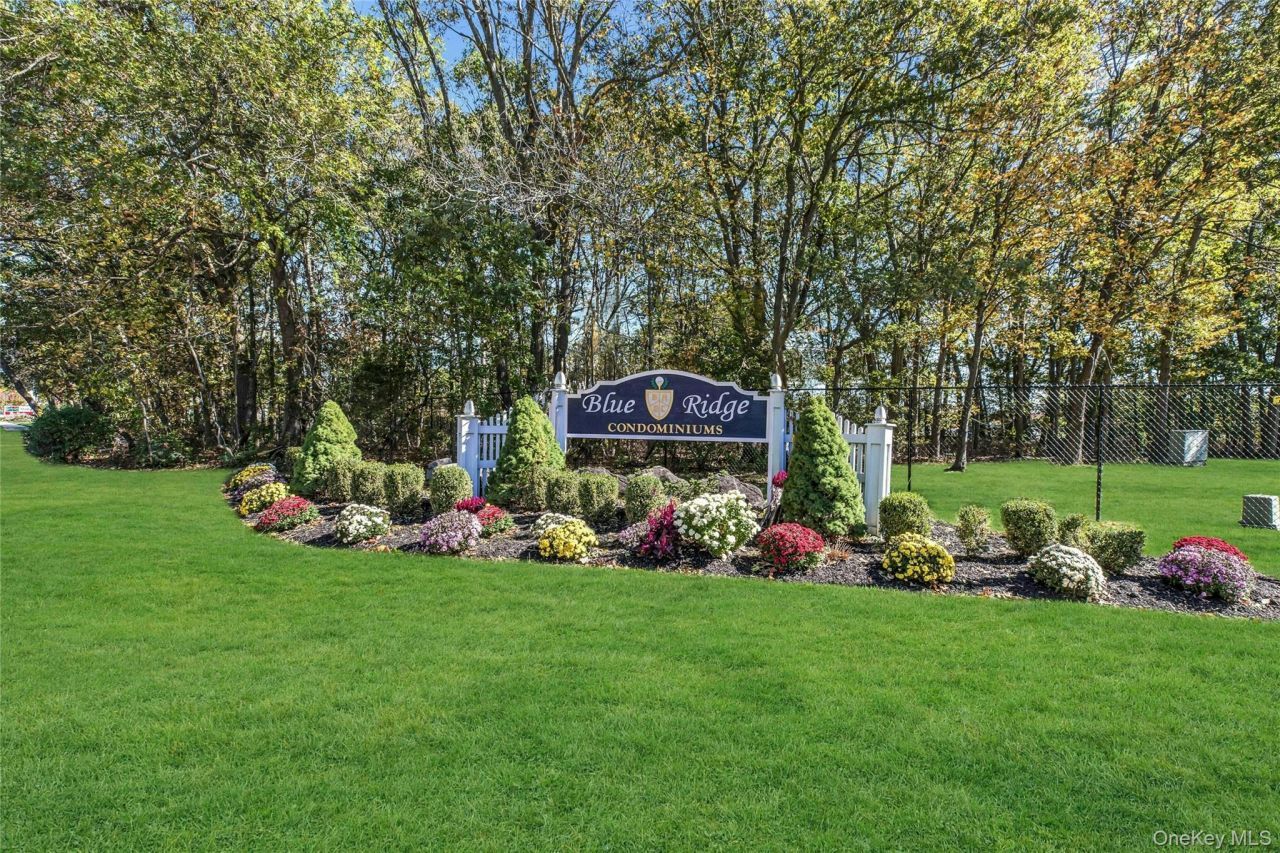 634 W End Drive, Medford, NY 11763 Main Photo