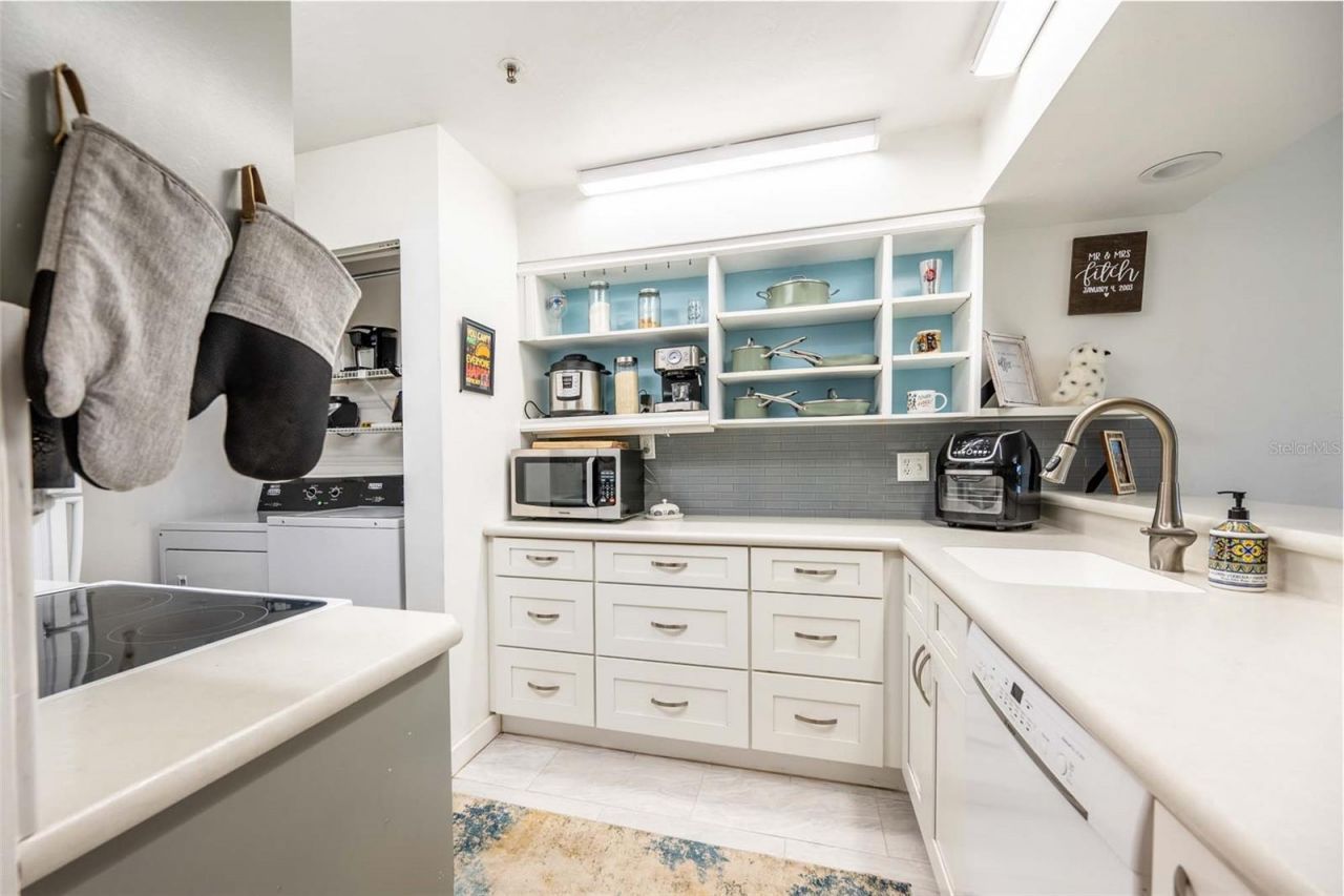 462 Bouchelle Drive, Unit 104, New Smyrna Beach, FL 32169 Photo