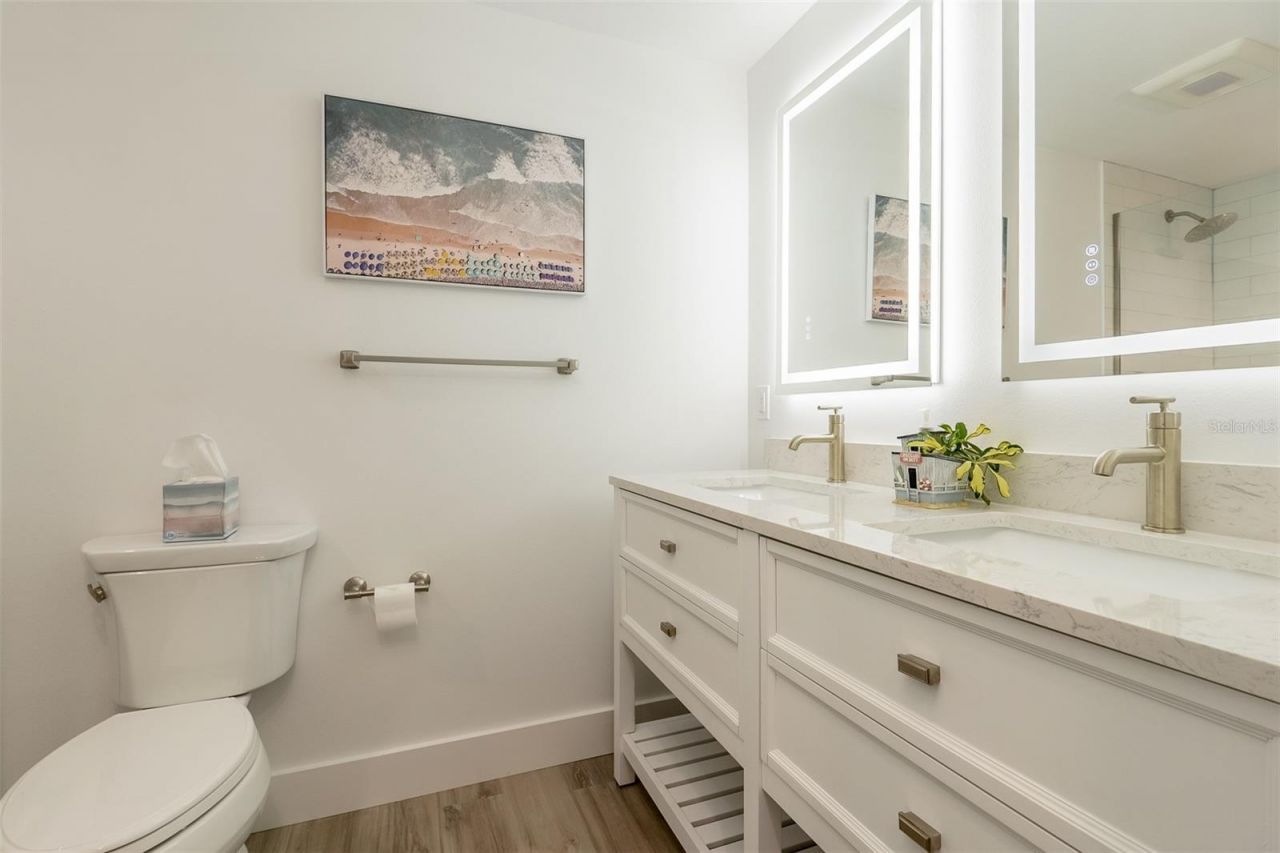 408 71st Street, Holmes Beach, FL 34217 Photo