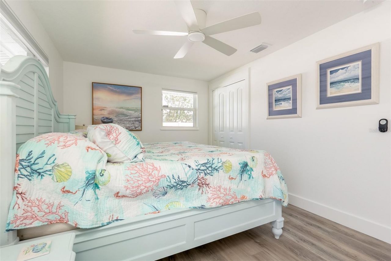 408 71st Street, Holmes Beach, FL 34217 Photo