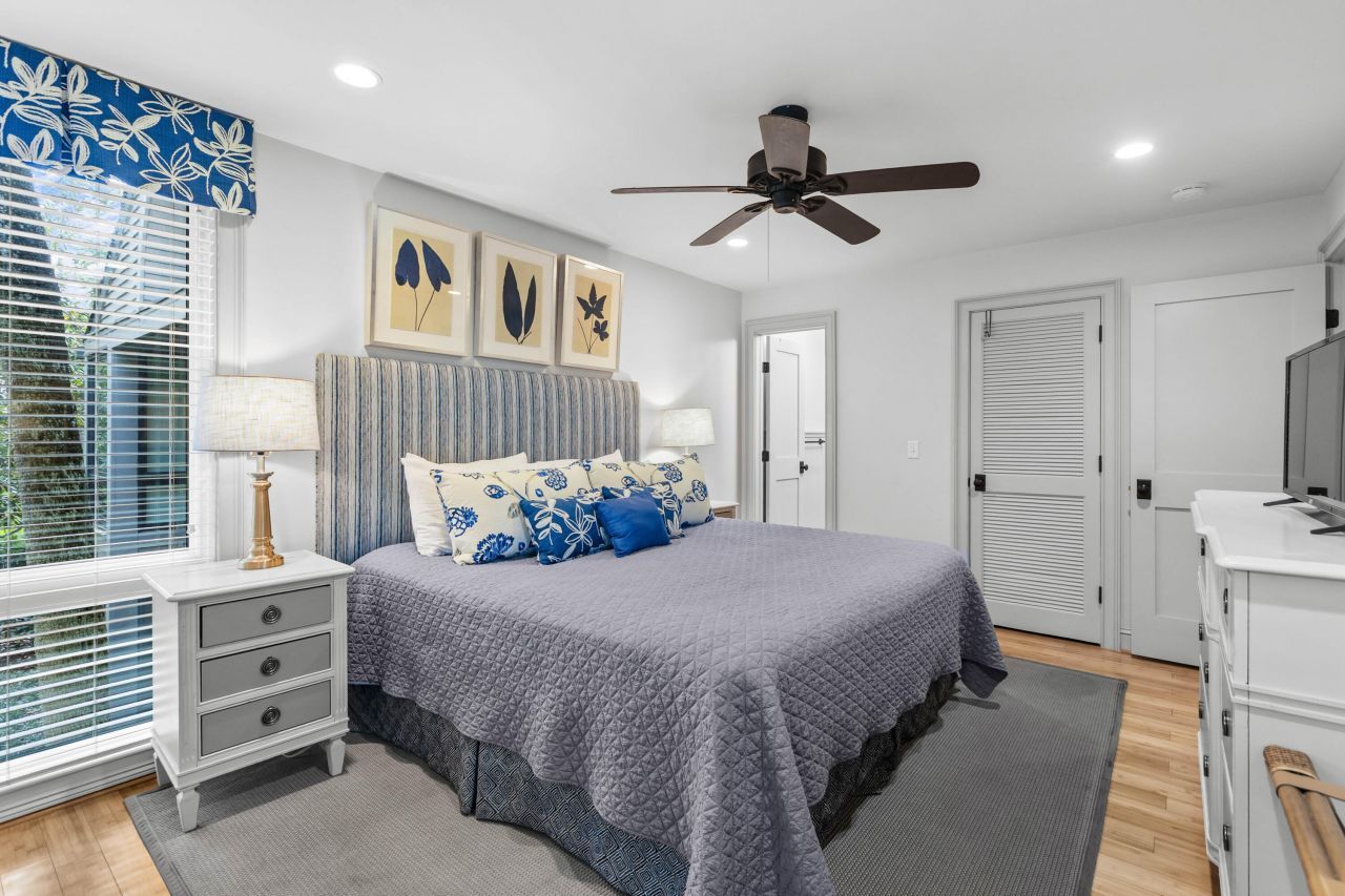 13106 Pelican Watch Villas Photo 14