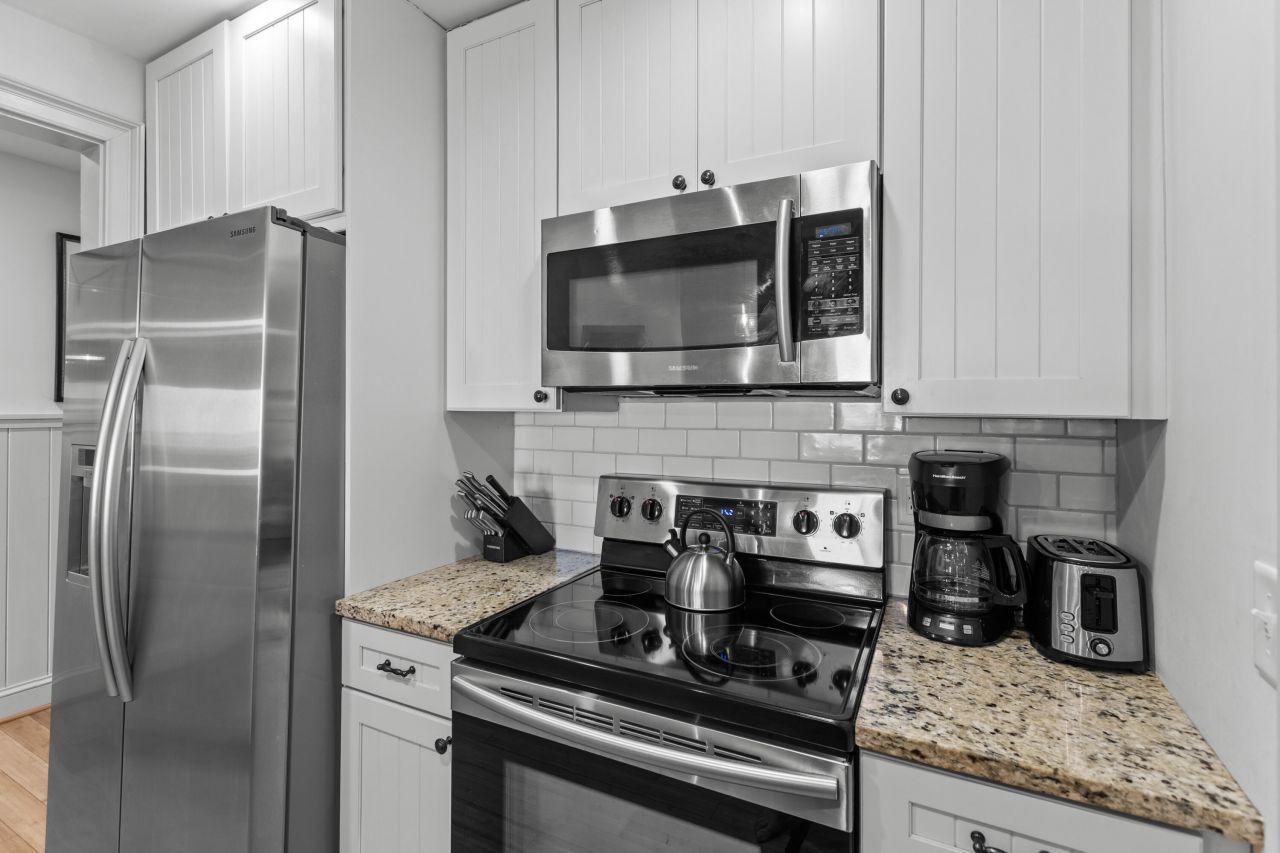 13106 Pelican Watch Villas Photo 7