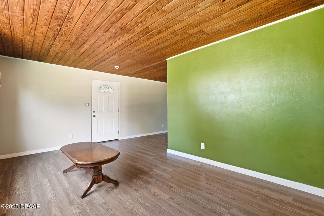 437 Lockhart Street, Daytona Beach, FL 32114 Photo
