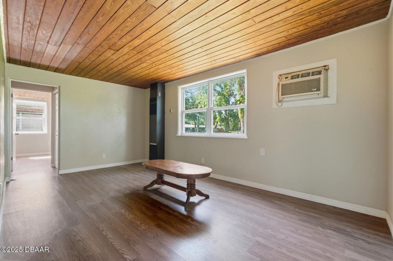 437 Lockhart Street, Daytona Beach, FL 32114 Photo