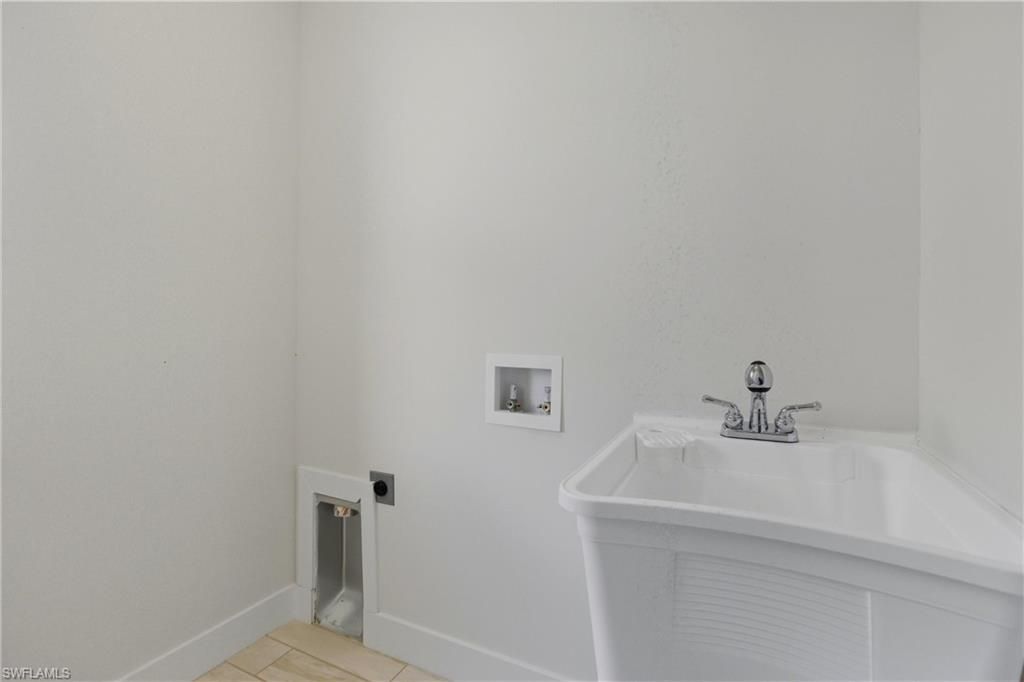 2705 64th St W, Lehigh Acres, FL 33971 Photo