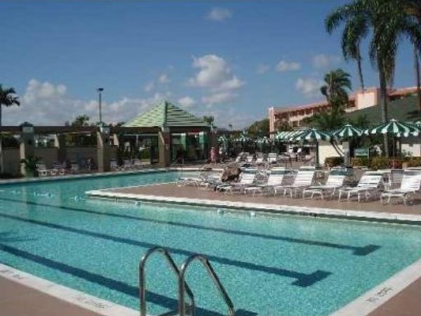 2401 Antigua Circle, Unit E3, Coconut Creek, FL 33066