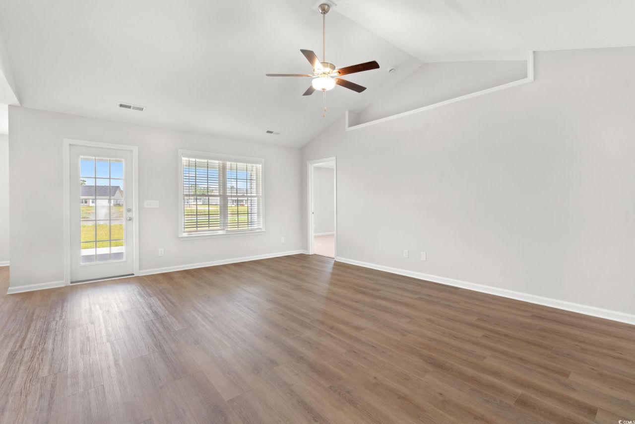 601 Lightwood Dr. Photo 3