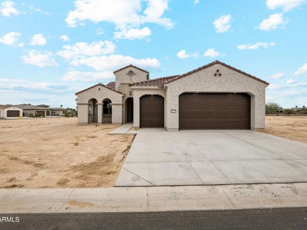 16729 W SHEILA Lane, Goodyear, AZ 85395