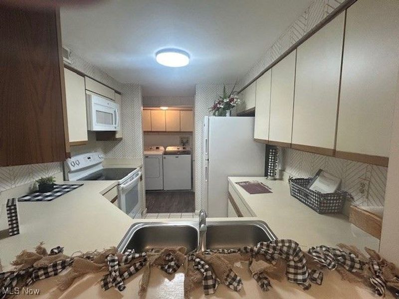 26101 Village Lane, Unit 104, Beachwood, OH 44122 Photo 11