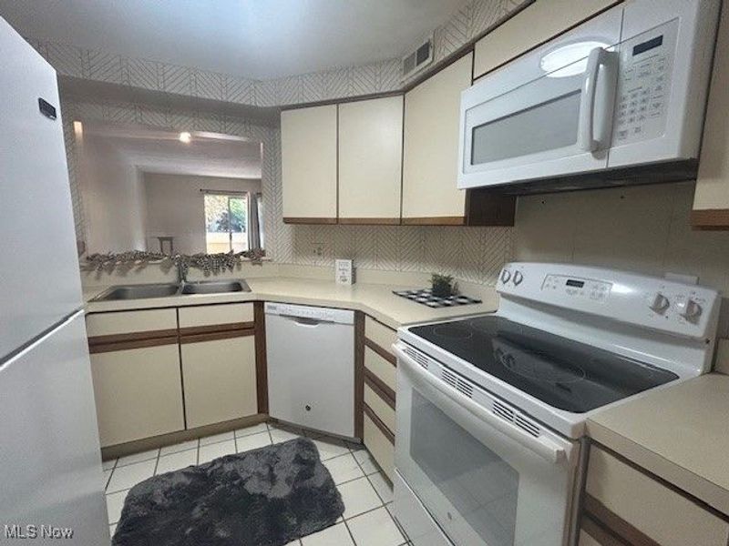 26101 Village Lane, Unit 104, Beachwood, OH 44122 Photo 12