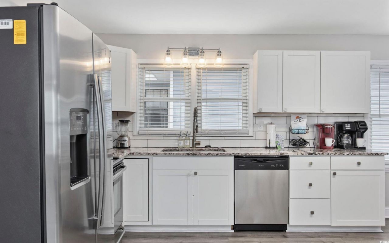 213 30th Ave. N Photo 10