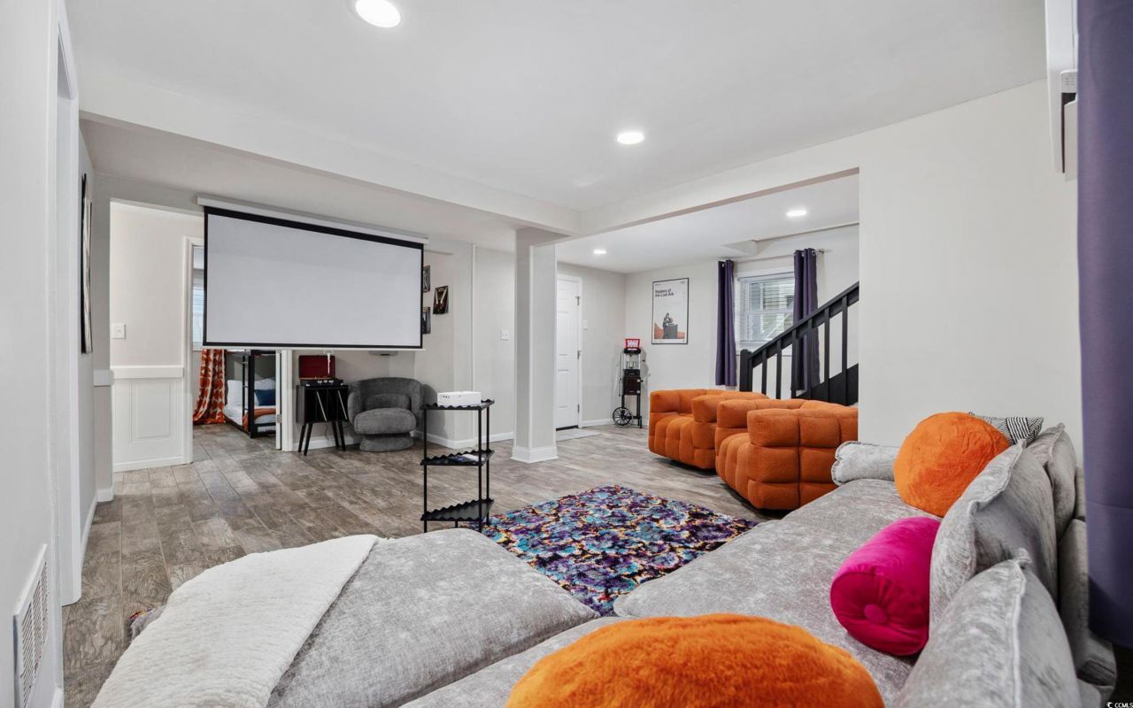 213 30th Ave. N Photo 19