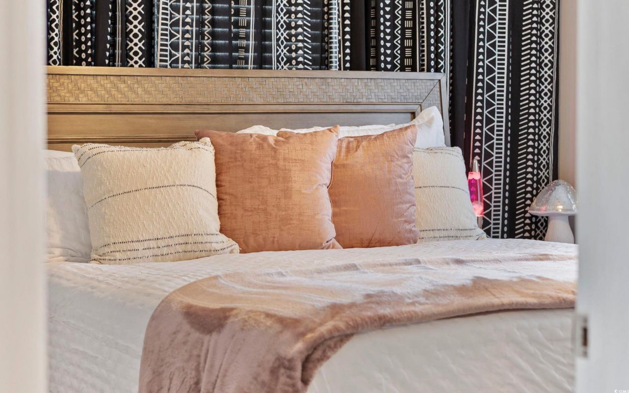 213 30th Ave. N Photo 20