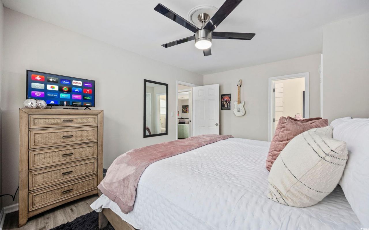 213 30th Ave. N Photo 21