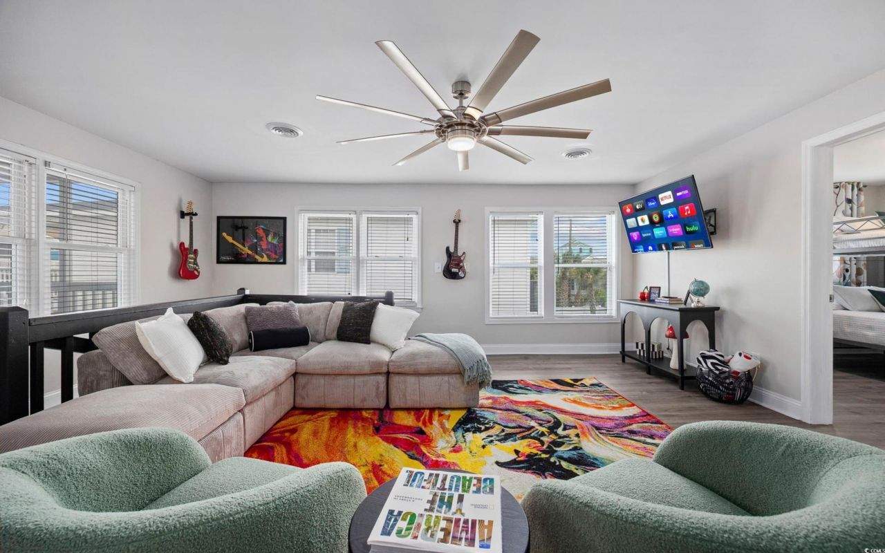 213 30th Ave. N Photo 5