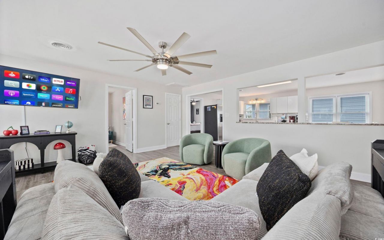 213 30th Ave. N Photo 6