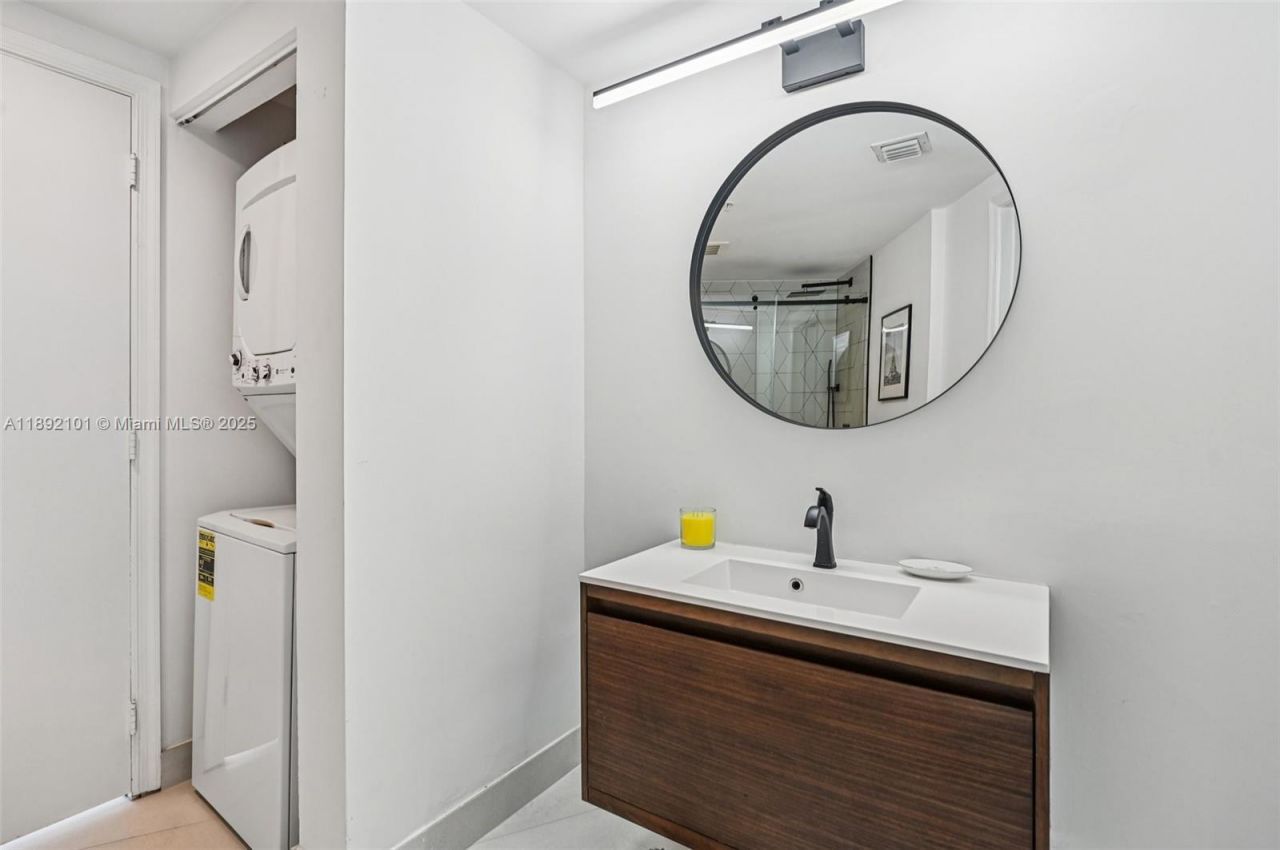 1750 N Bayshore Dr, Unit 2101, Miami, FL 33132 Photo