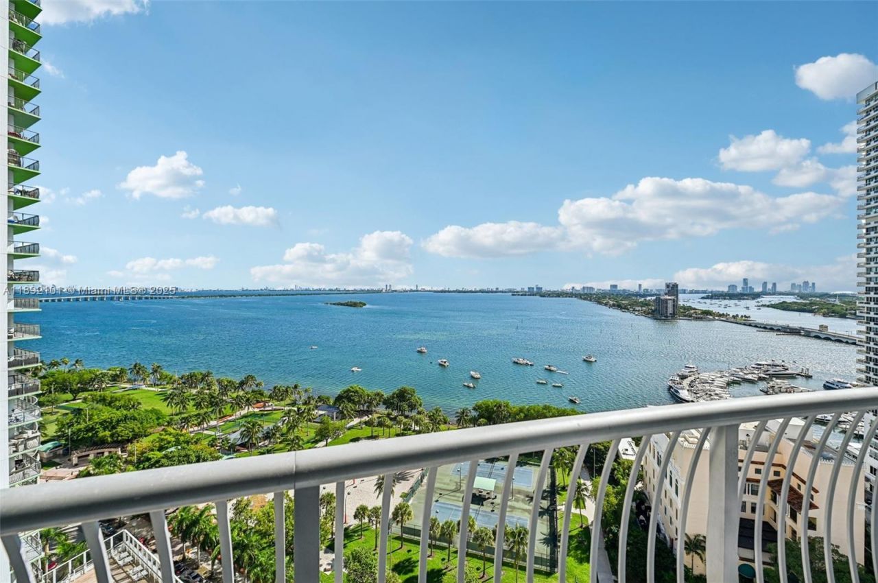 1750 N Bayshore Dr, Unit 2101, Miami, FL 33132 Photo