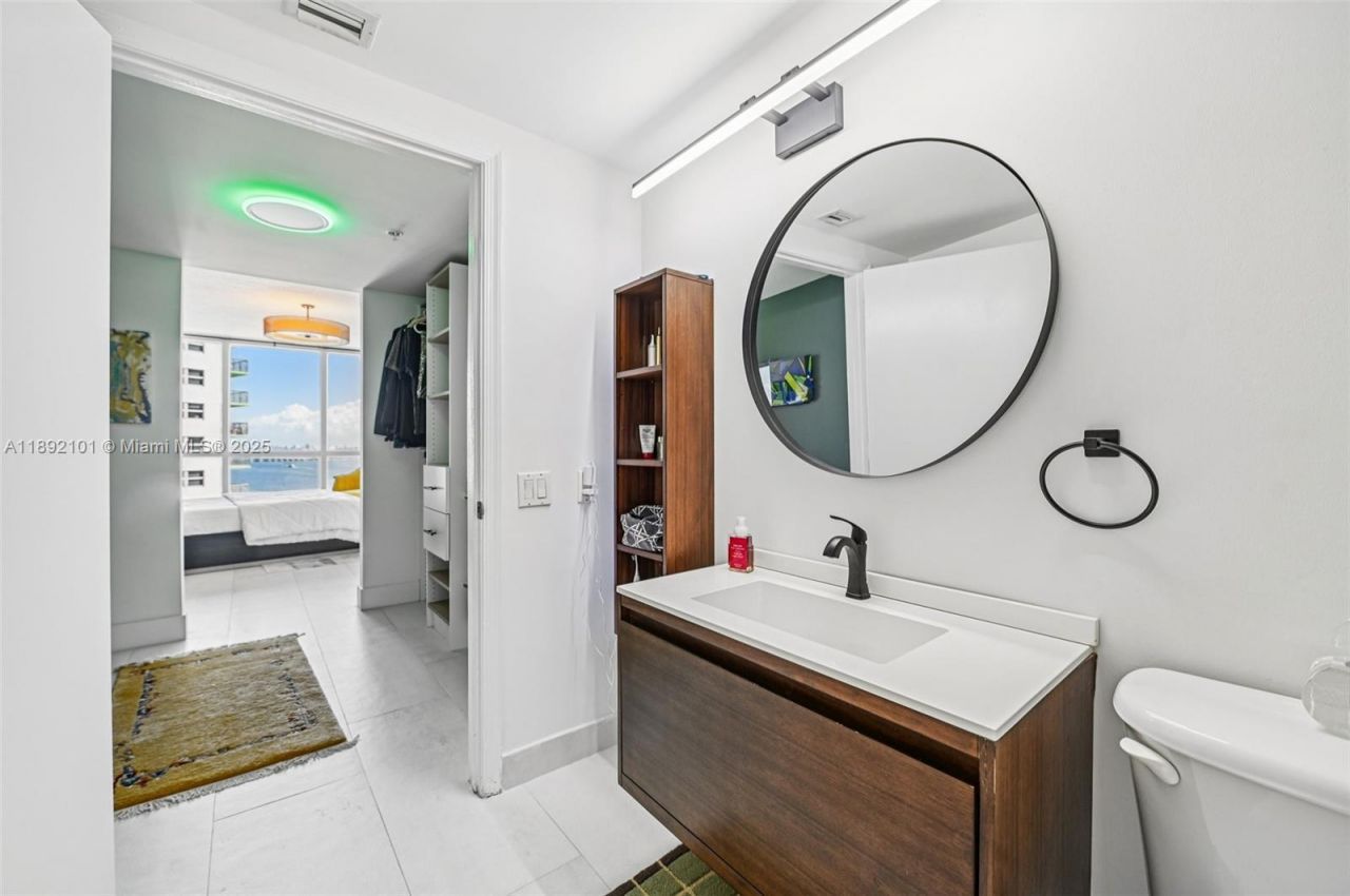 1750 N Bayshore Dr, Unit 2101, Miami, FL 33132 Photo