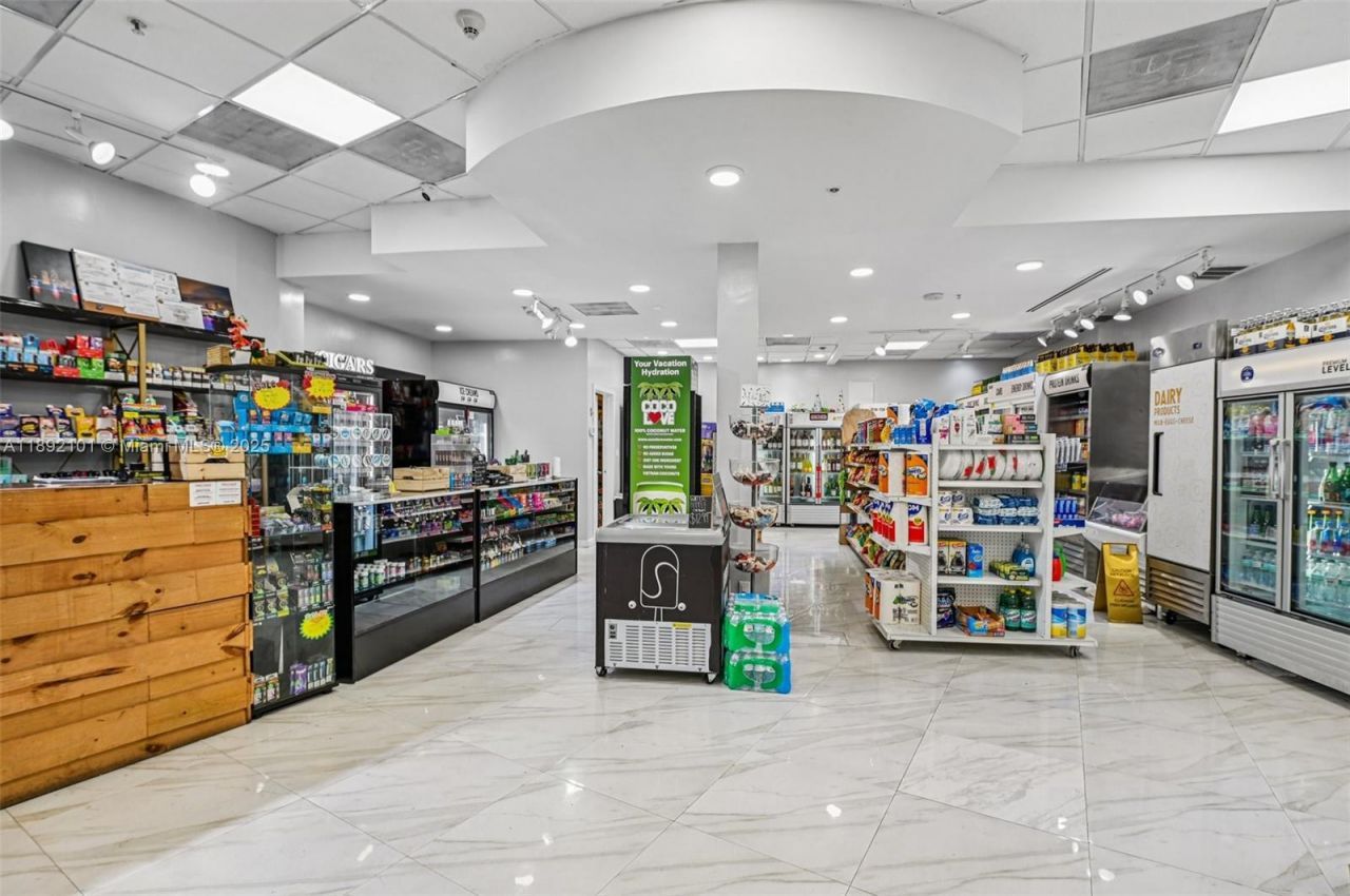 1750 N Bayshore Dr, Unit 2101, Miami, FL 33132 Photo