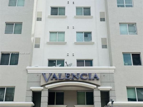 6001 SW 70th St, Unit 231, South Miami, FL 33143