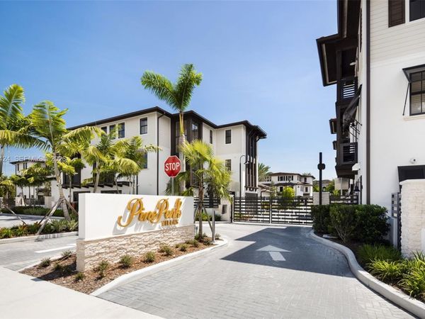 7498 SW 100th Street, Unit 8, Pinecrest, FL 33156