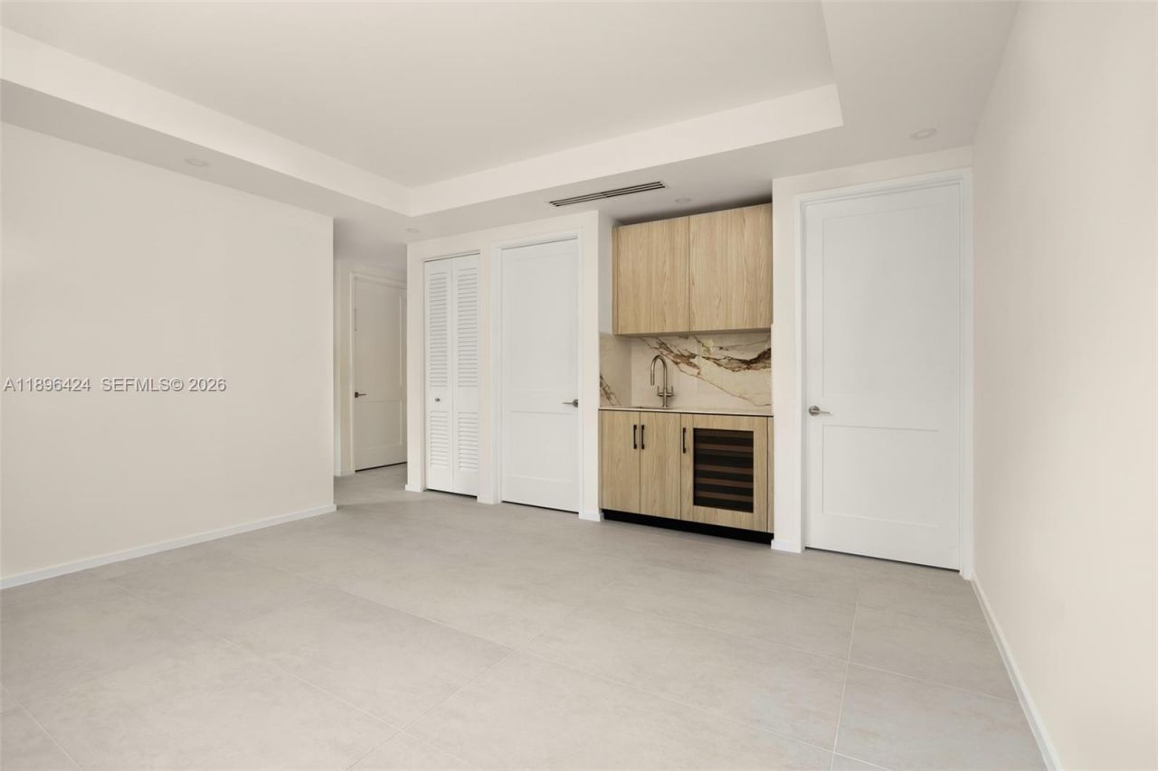 7498 SW 100th Street, Unit 8, Pinecrest, FL 33156 Photo