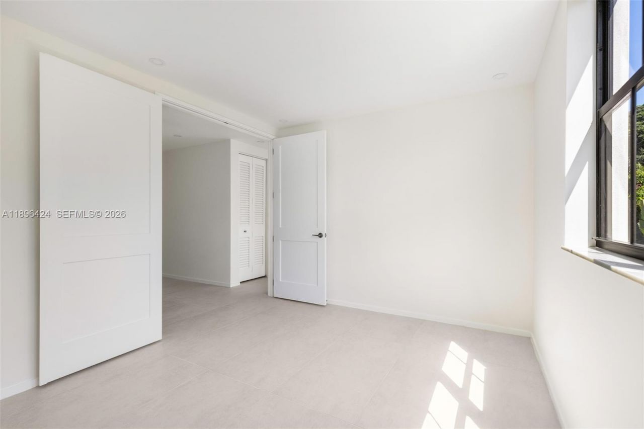 7498 SW 100th Street, Unit 8, Pinecrest, FL 33156 Photo