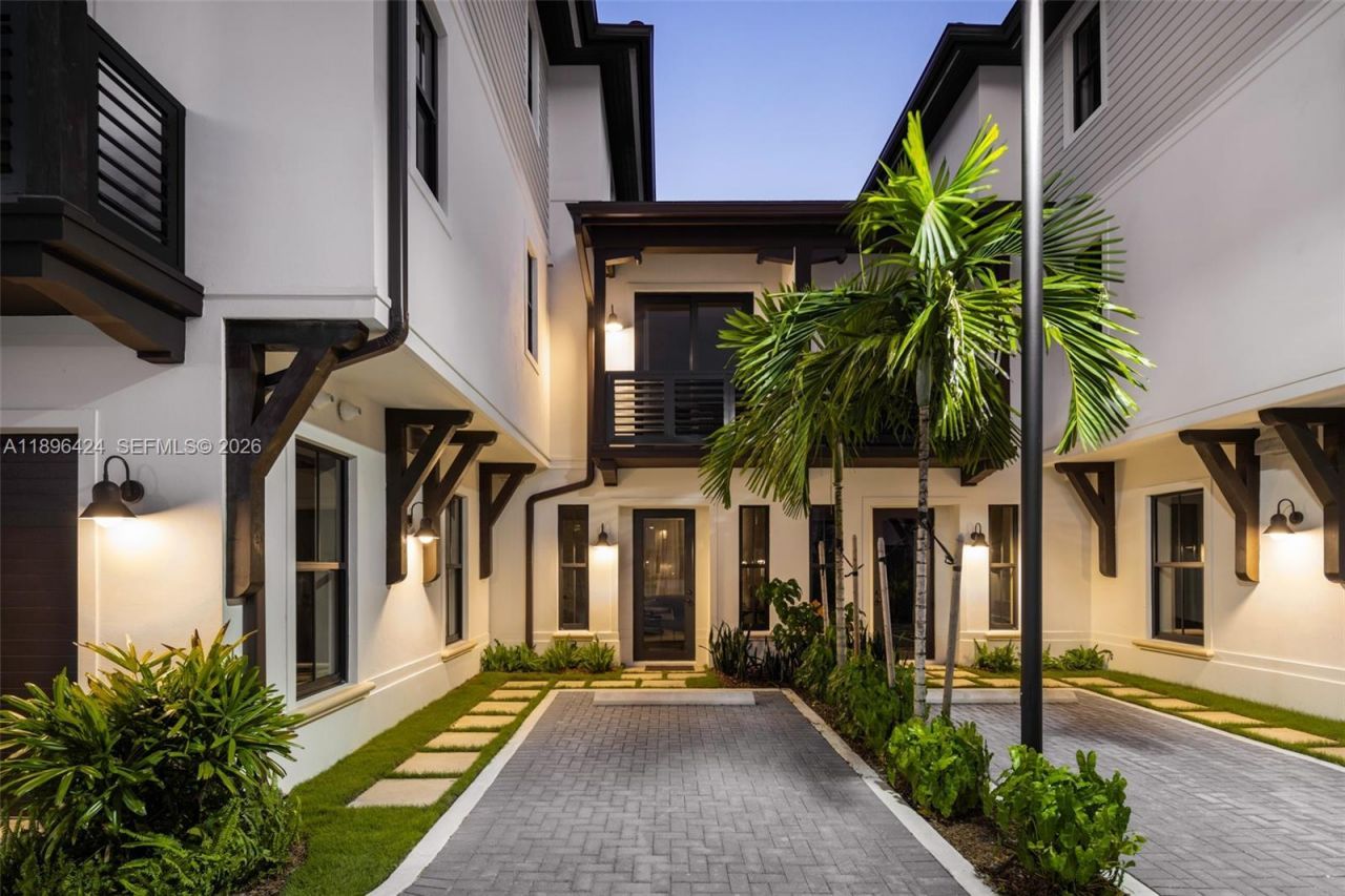 7498 SW 100th Street, Unit 8, Pinecrest, FL 33156 Photo